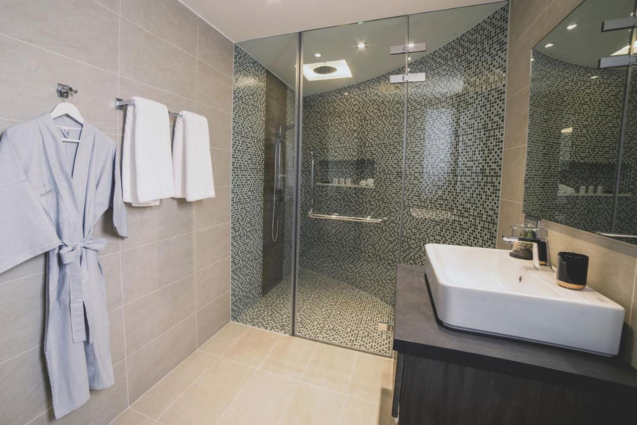 Lets Phuket Twin Sands Resort & Spa Patong Экстерьер фото